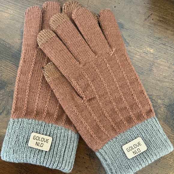 NWT Winter Stretchy Knit Touch Screen Gloves. Tan Brown gray trim warm Unisex - Picture 2 of 4